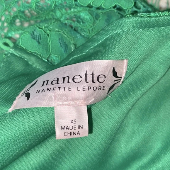 Nanette Lepore green lace top size xsmall - Picture 4 of 9
